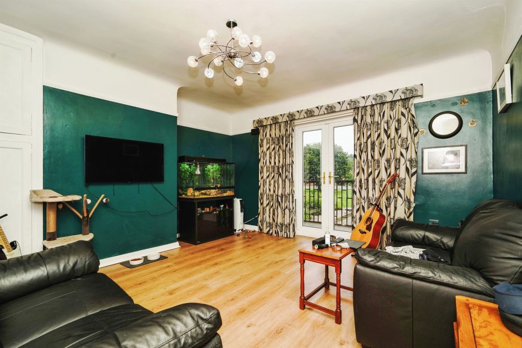 Property photo 3 of 14