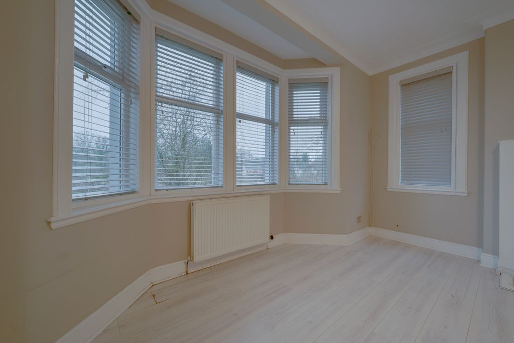 Property photo 3 of 41