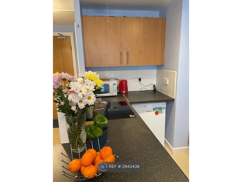Property photo 3 of 15 Kitchen Area