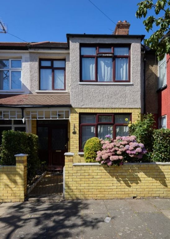 Property photo 1 of 27
