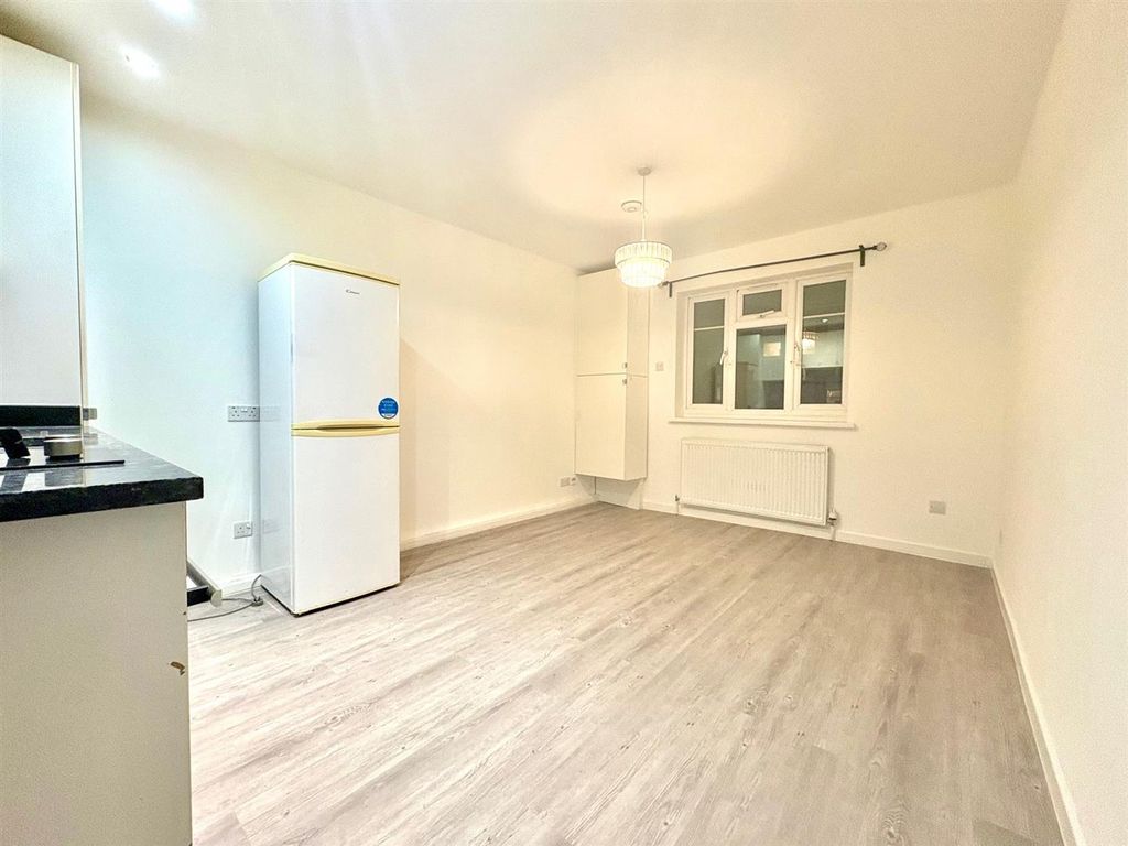 Property photo 2 of 5 Img_1573.Jpeg