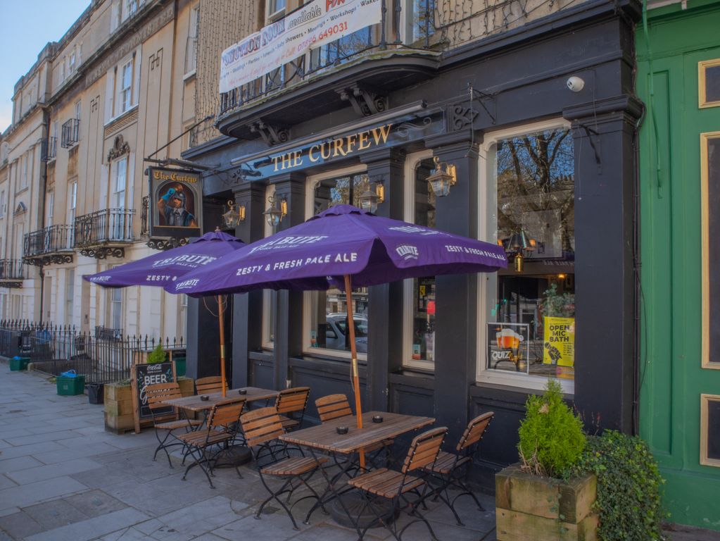 Property photo 1 of 9