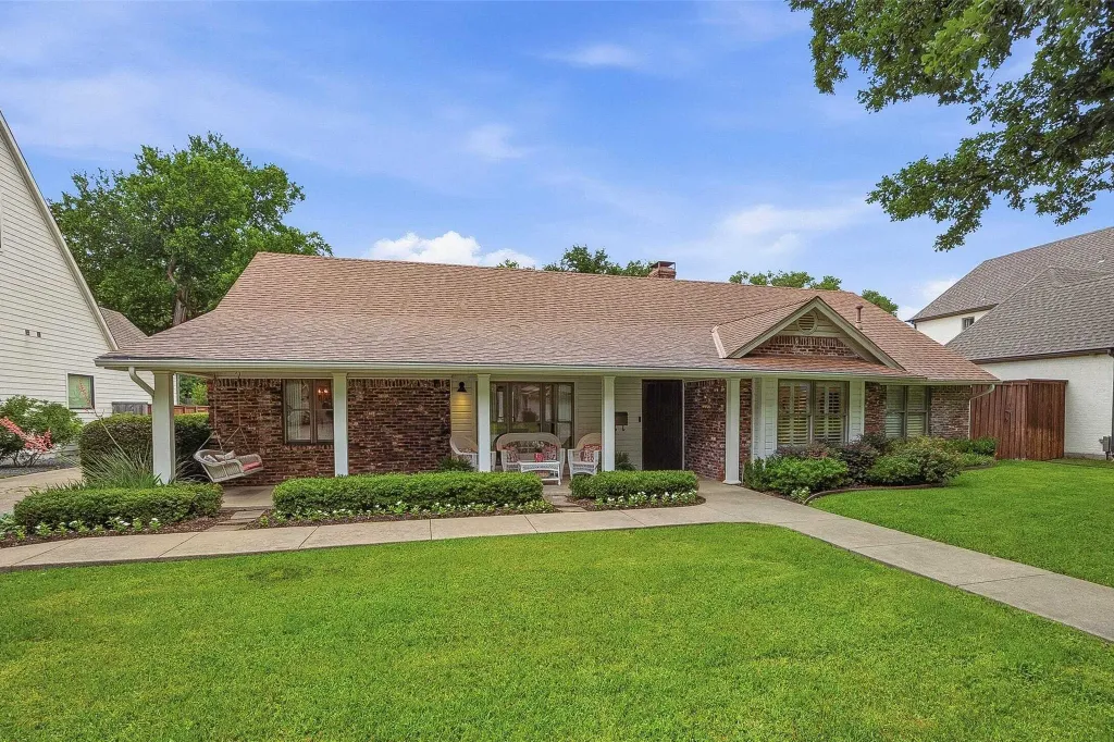 Property photo 1 of 31
