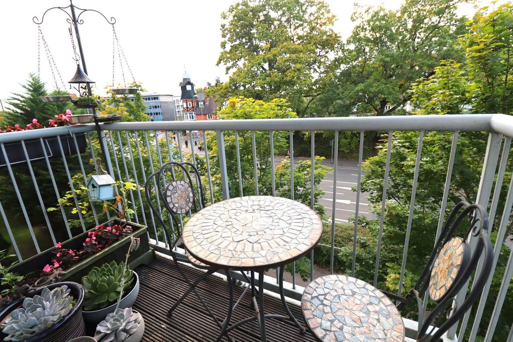 Property photo 2 of 9