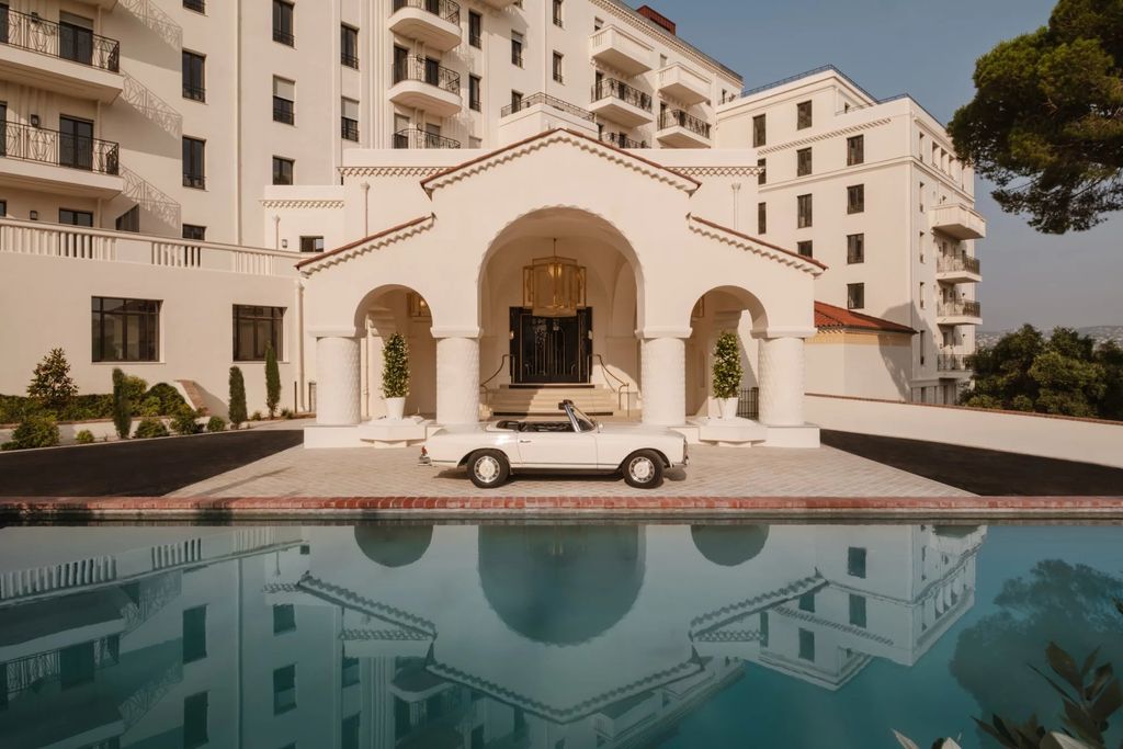 Property photo 2 of 9