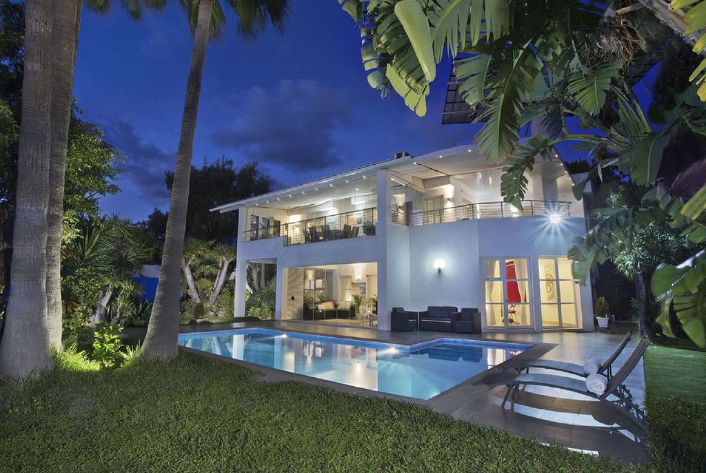 Property photo 1 of 43