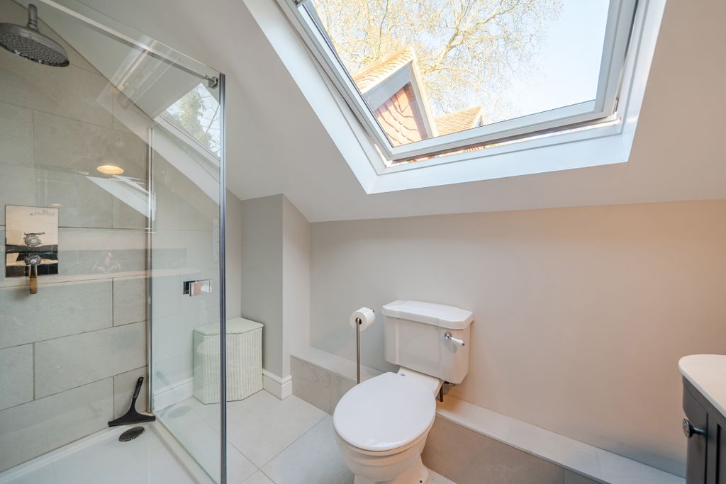 Additional image 16 of 4 bed detached house for saleNewstead Close, Godalming GU7