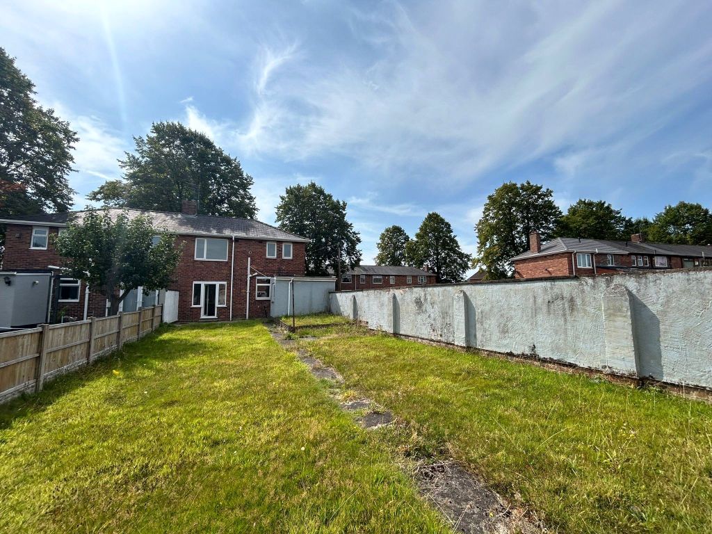 Property photo 2 of 15 Garden