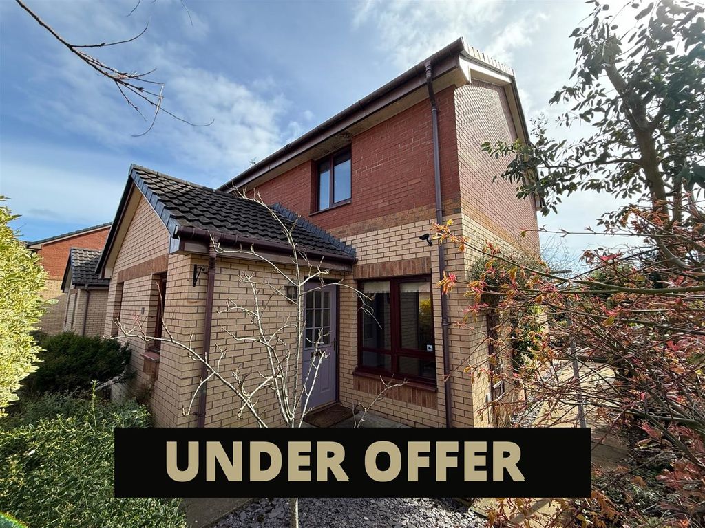 Property photo 1 of 25 Closing Dateunder Offersoldreduced Price - Templat