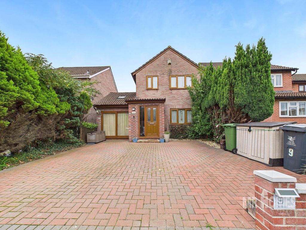 Property photo 1 of 39