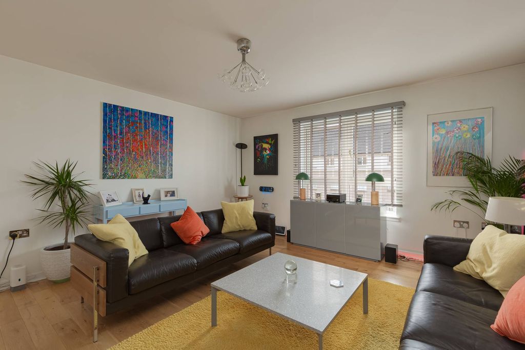 Property photo 3 of 21 Property Image 3