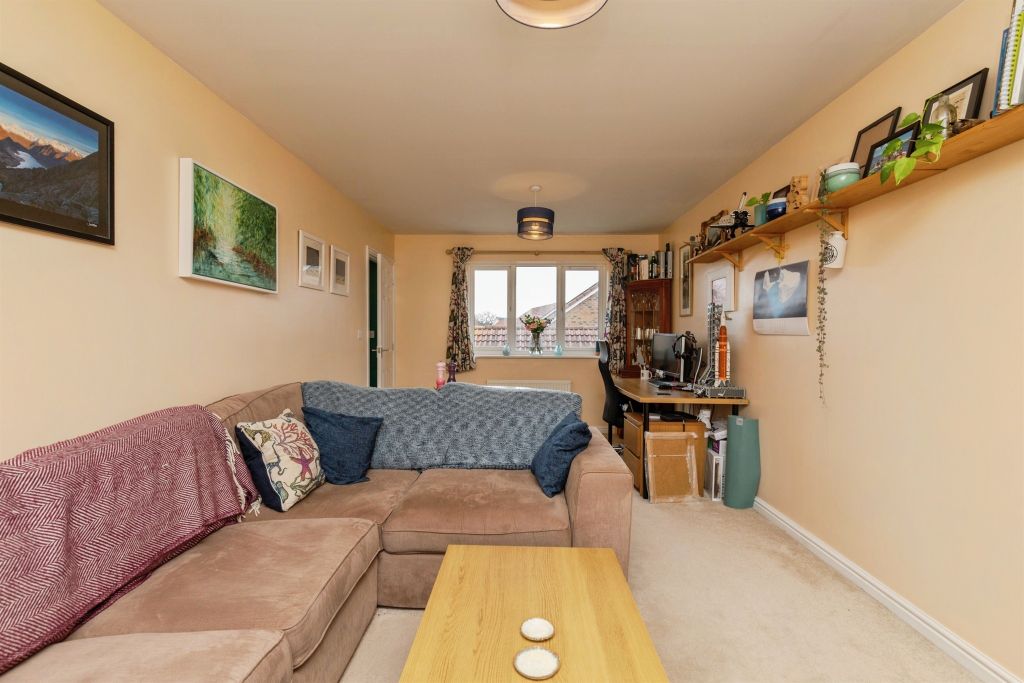 Property photo 2 of 20