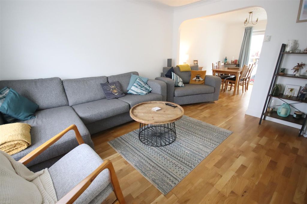 Property photo 3 of 14 Img_9030.Jpg