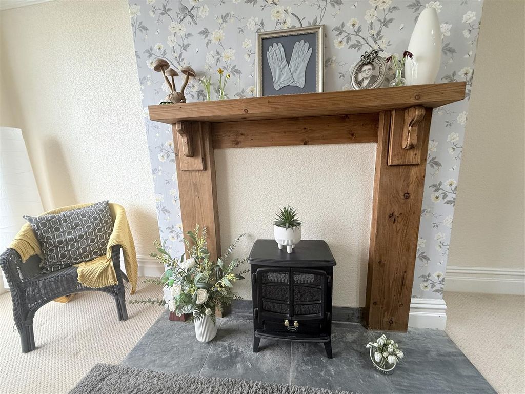 Property photo 2 of 25 Img_1102.Jpg