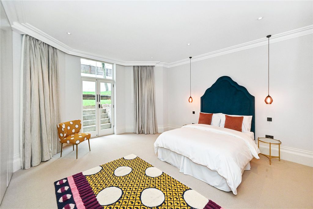 Property photo 2 of 29