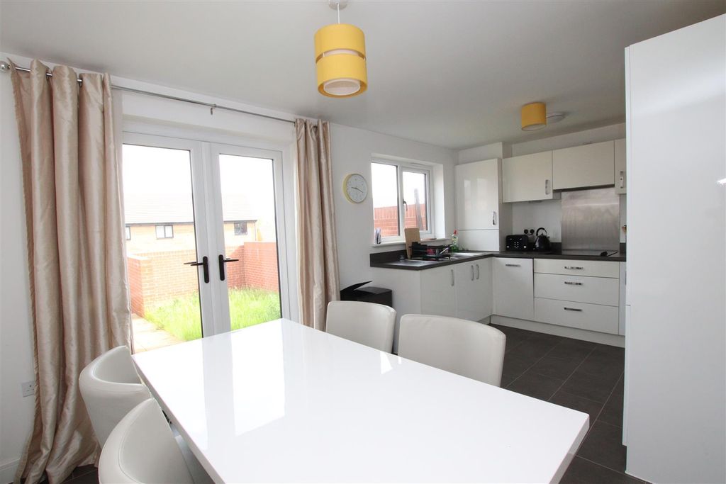 Property photo 3 of 15 Kitchen Dining Room B.Jpg