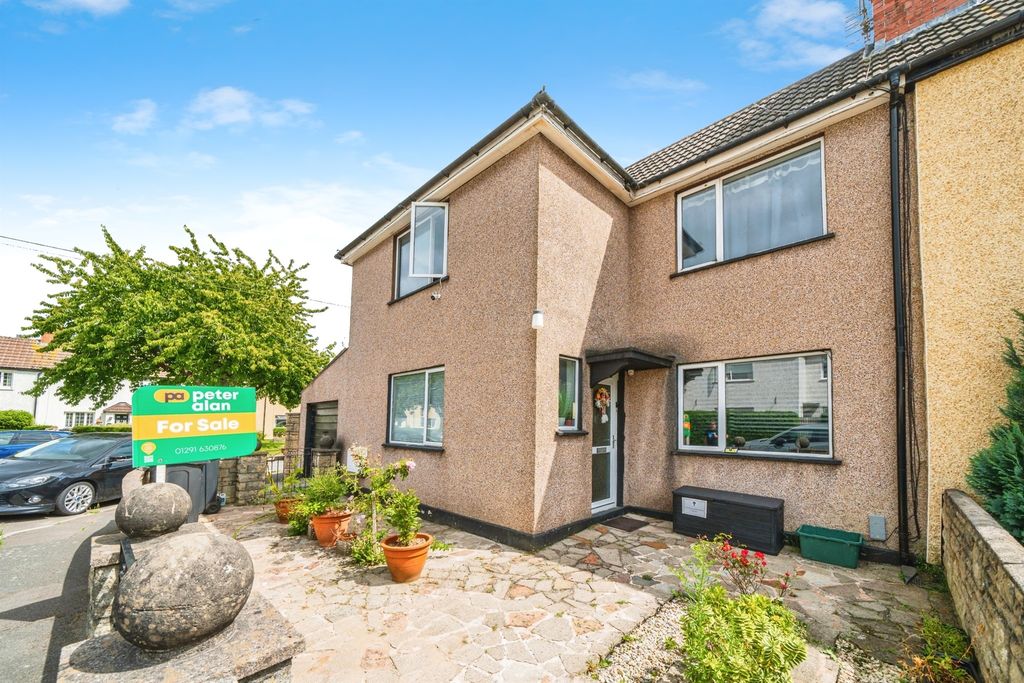 Property photo 1 of 18 Image