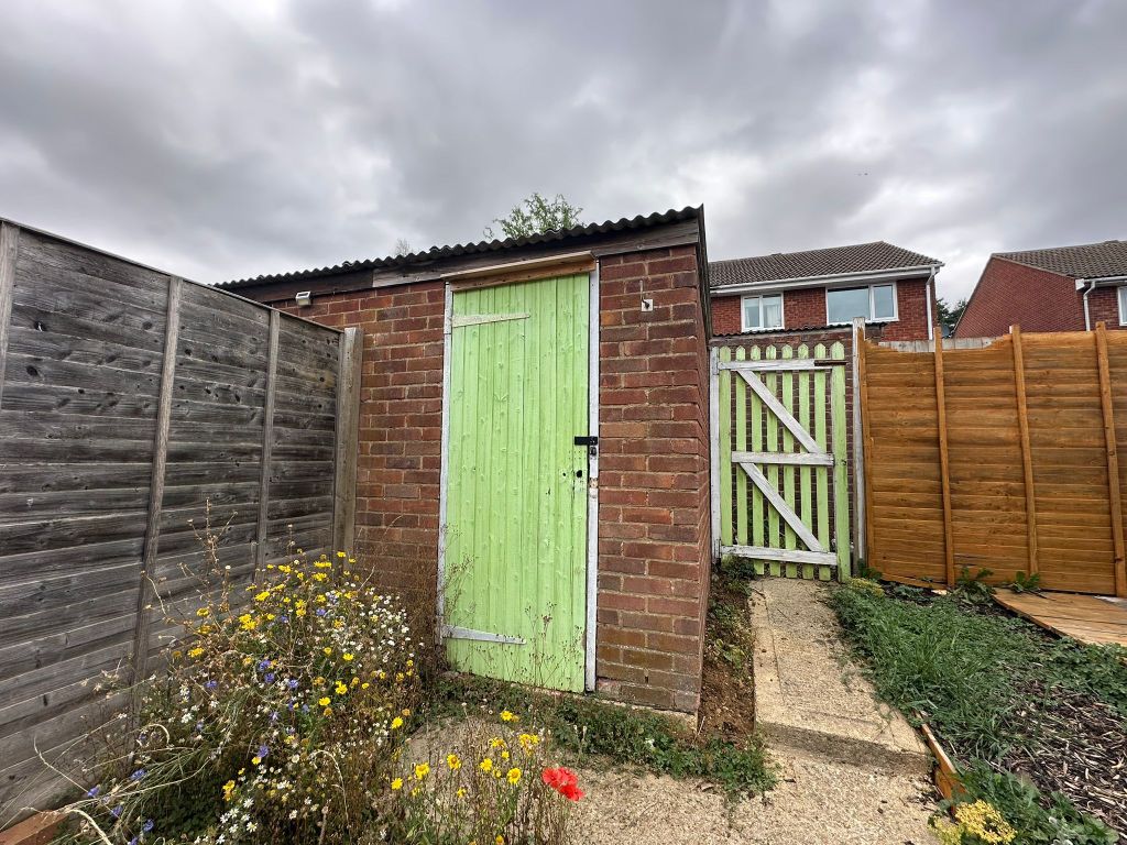Property photo 3 of 12