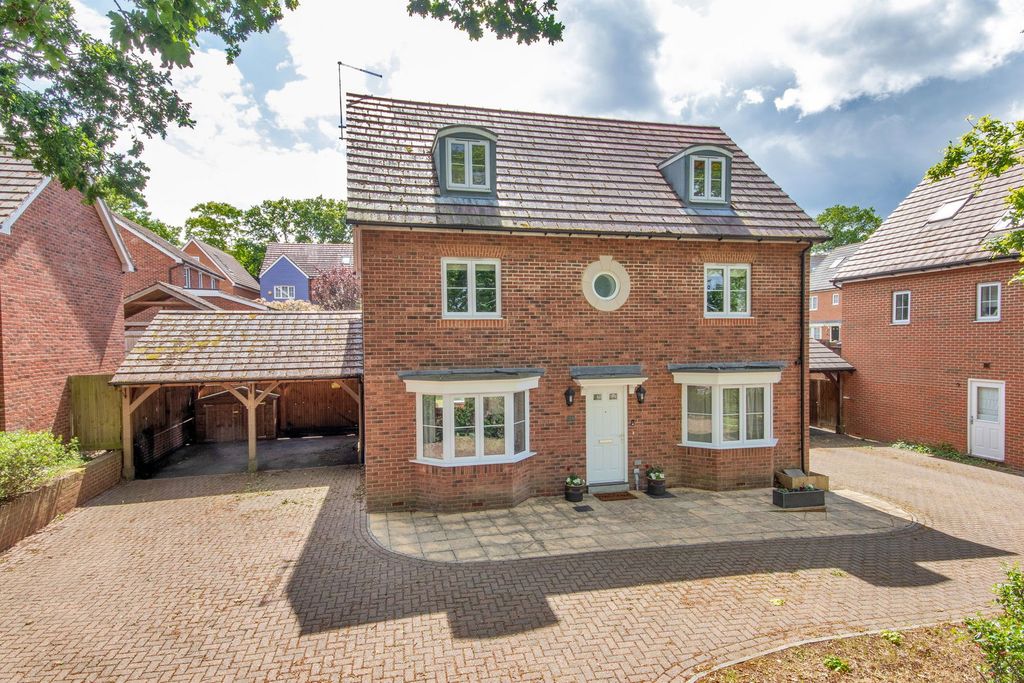 Property photo 1 of 24