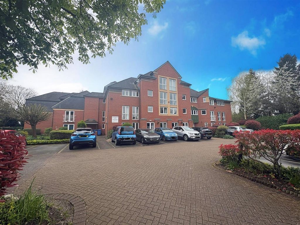 Property photo 1 of 8