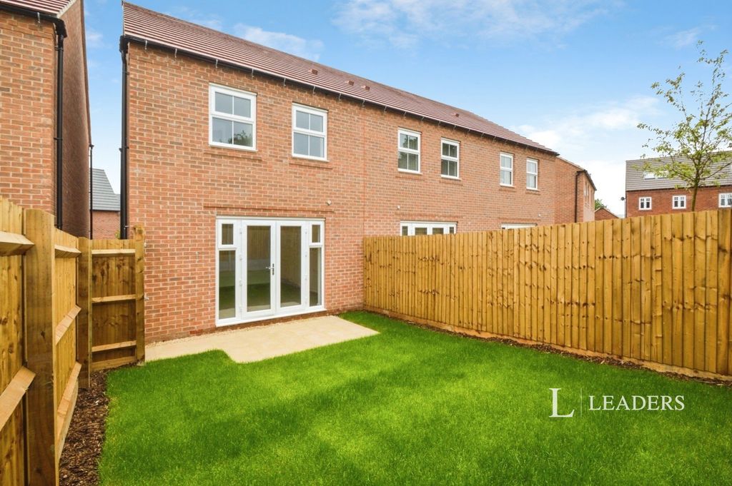 Property photo 1 of 11 Pbox-Img.Jpg