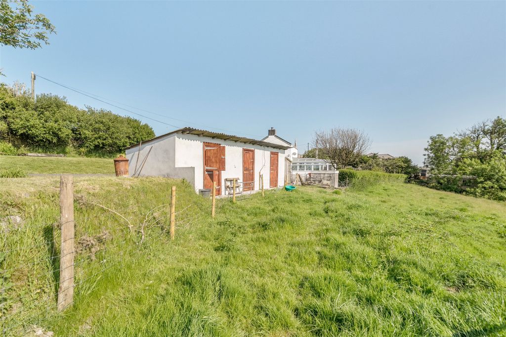 Property photo 2 of 23 Picture No. 07