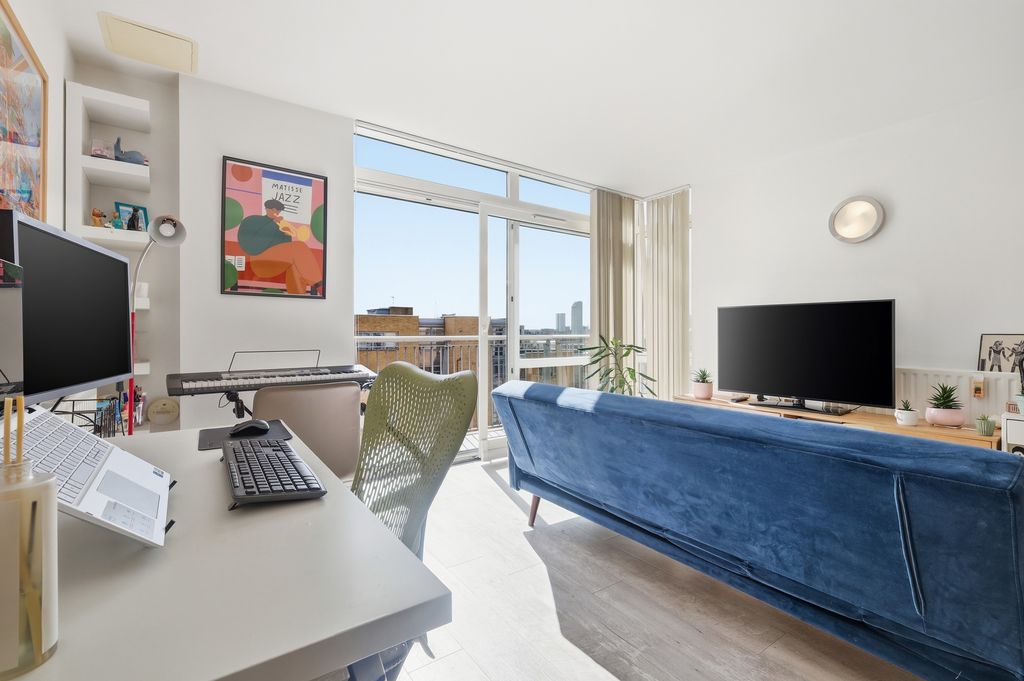 Property photo 2 of 19 Photo 2