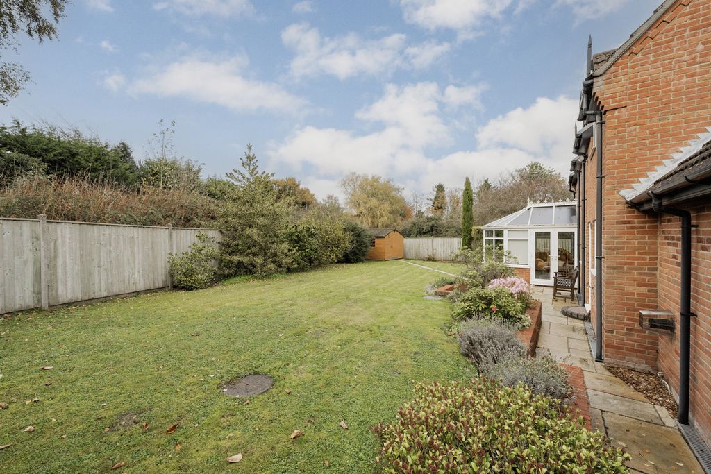 Property photo 2 of 29