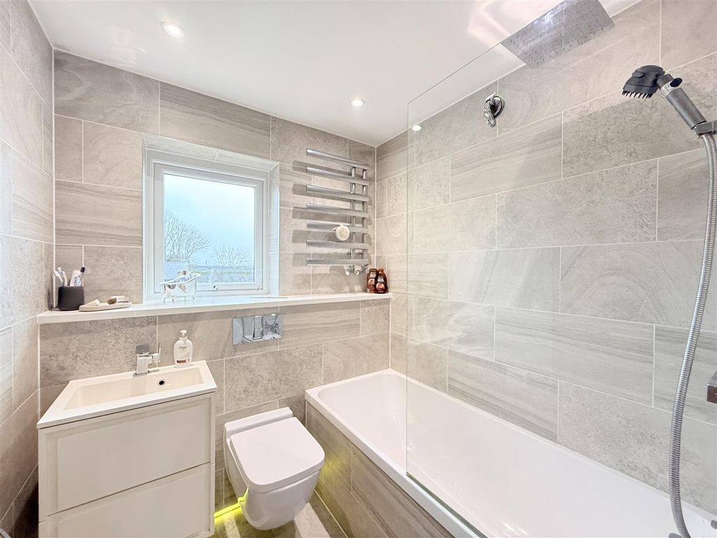 Property photo 3 of 19 Img_1216.Jpeg