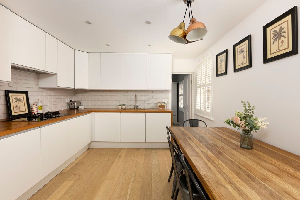 Property photo 2 of 8 Photo 5