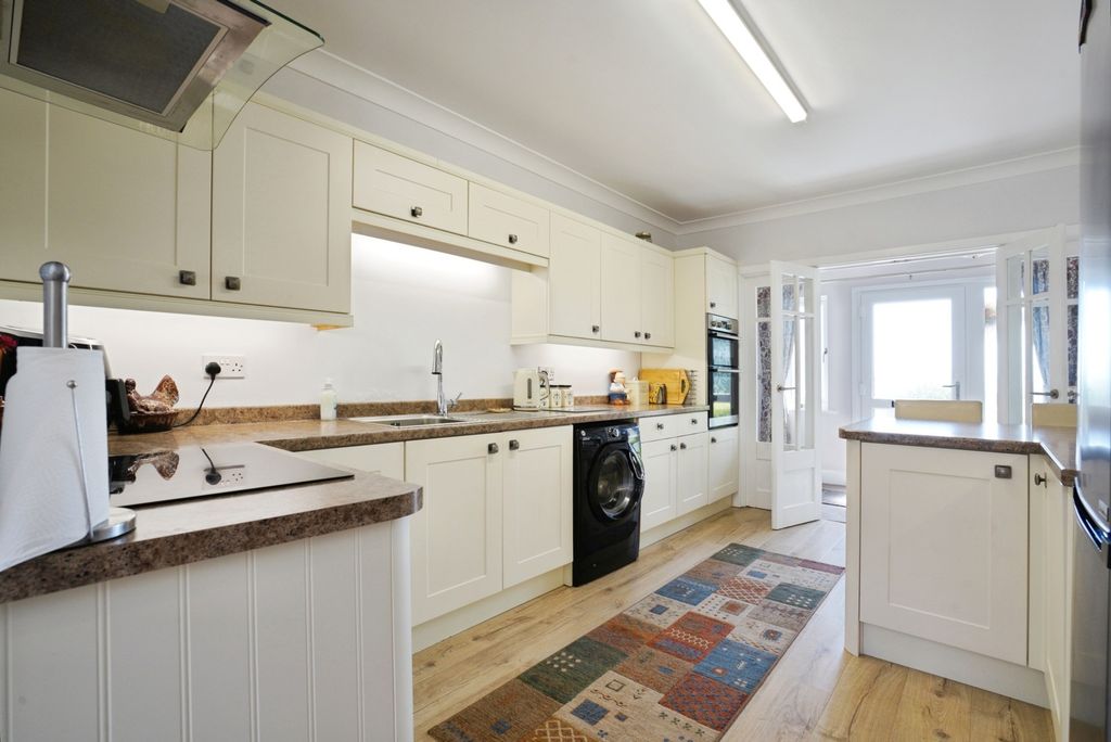 Property photo 2 of 13 Pbox-Img.Jpg