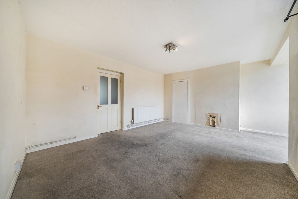 Property photo 3 of 19 1330163-11-6888E1...