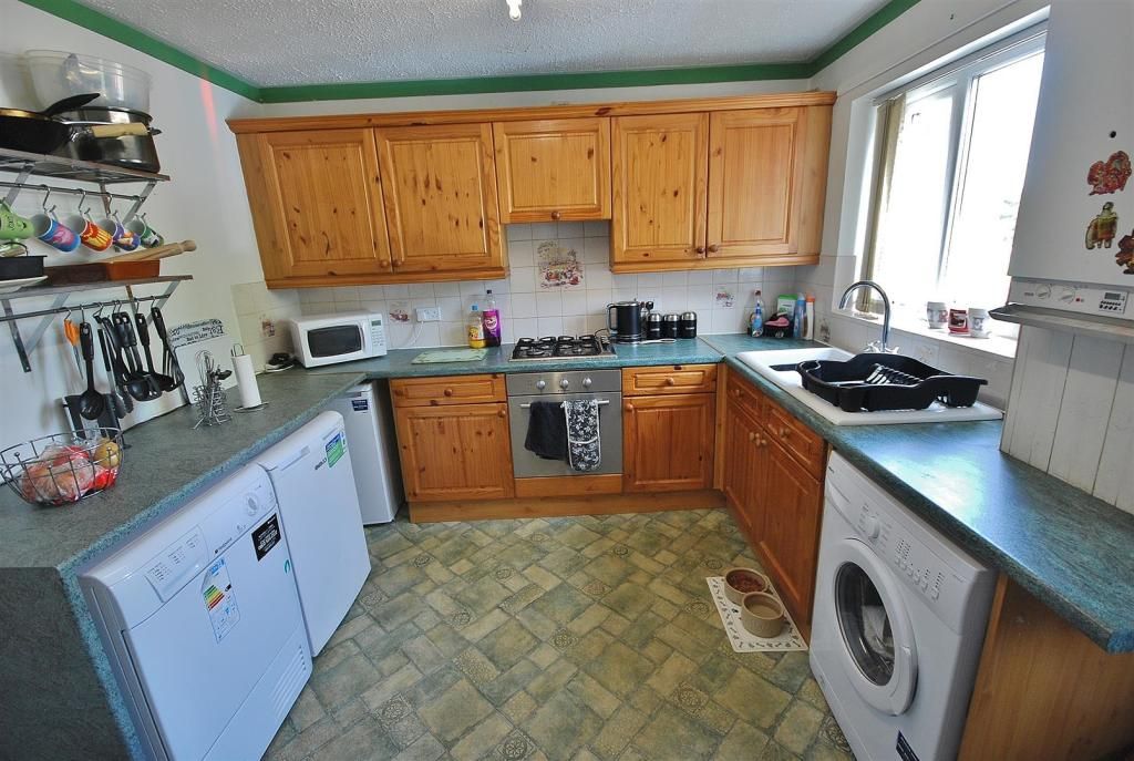 Property photo 2 of 3 Kitchen