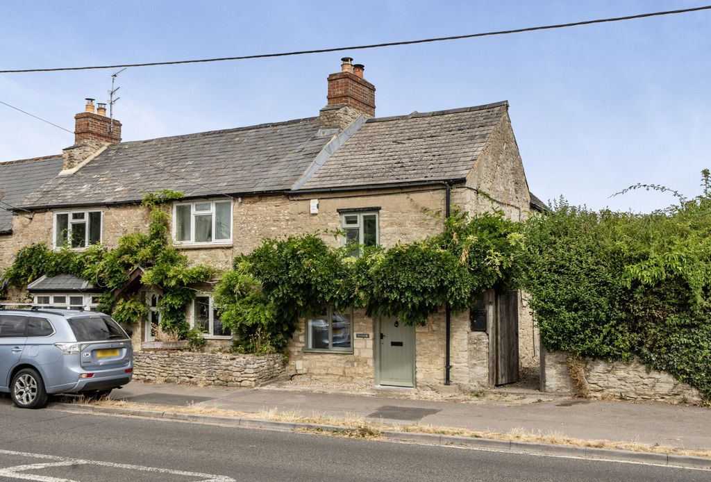 Property photo 1 of 19 1496161-2-6A74568...