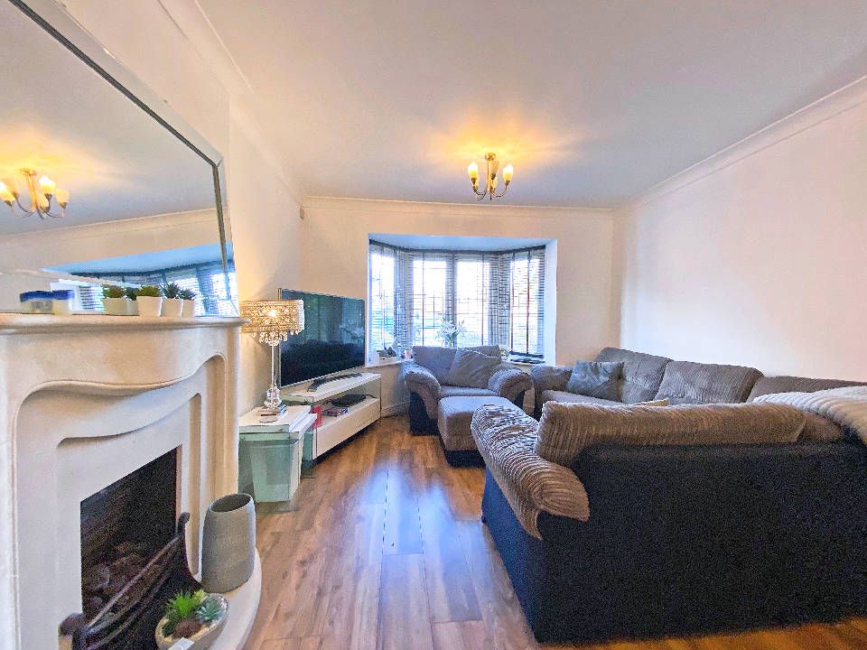 Property photo 2 of 13 2