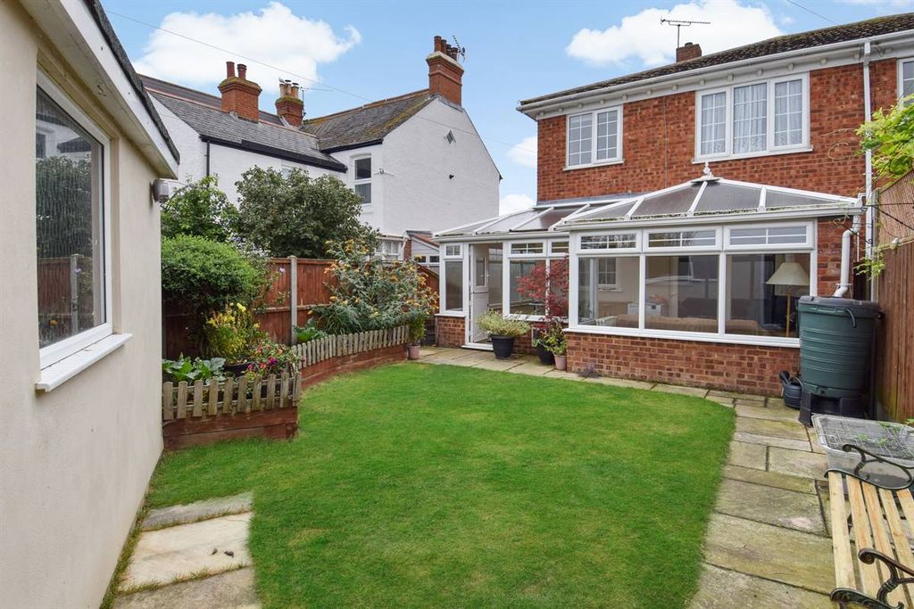 Property photo 3 of 22
