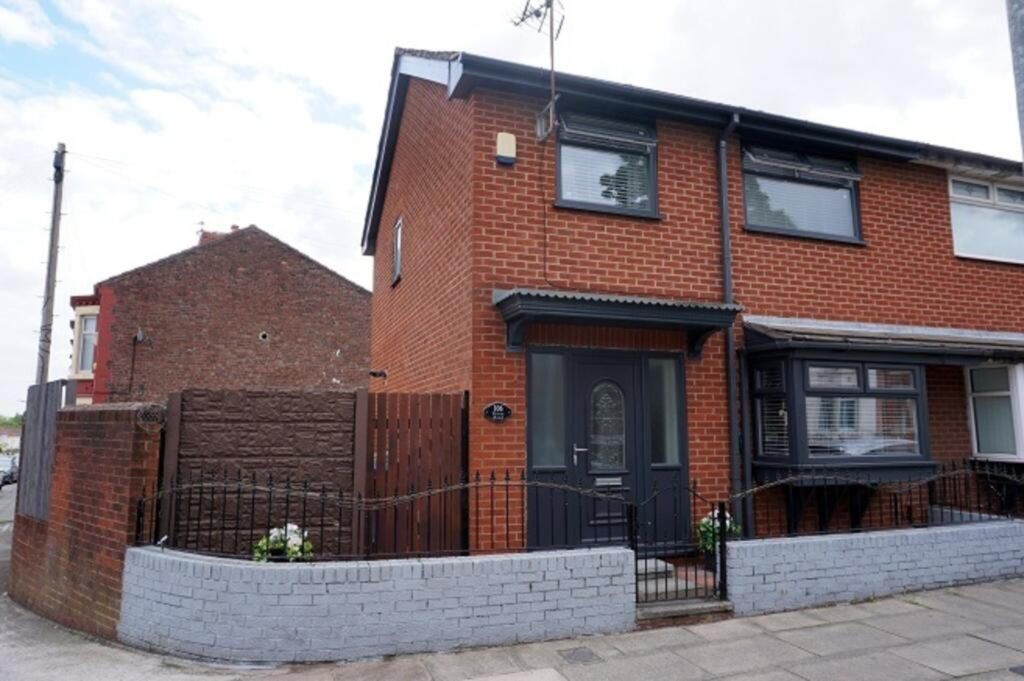 Property photo 1 of 7