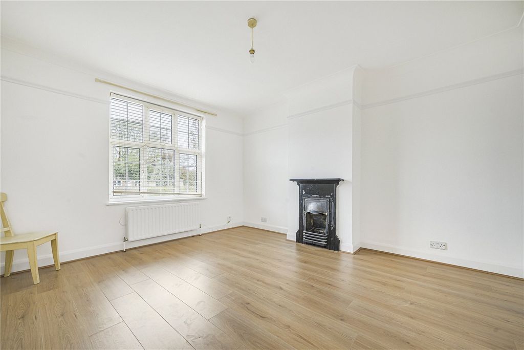 Property photo 2 of 15 Picture No. 09