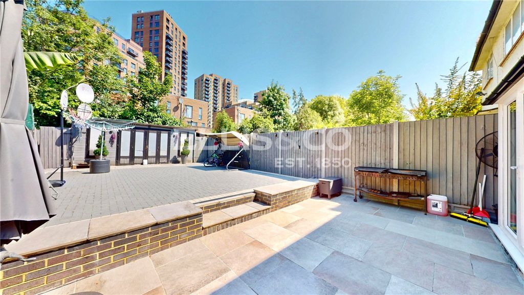 Property photo 3 of 26 Picture No. 02