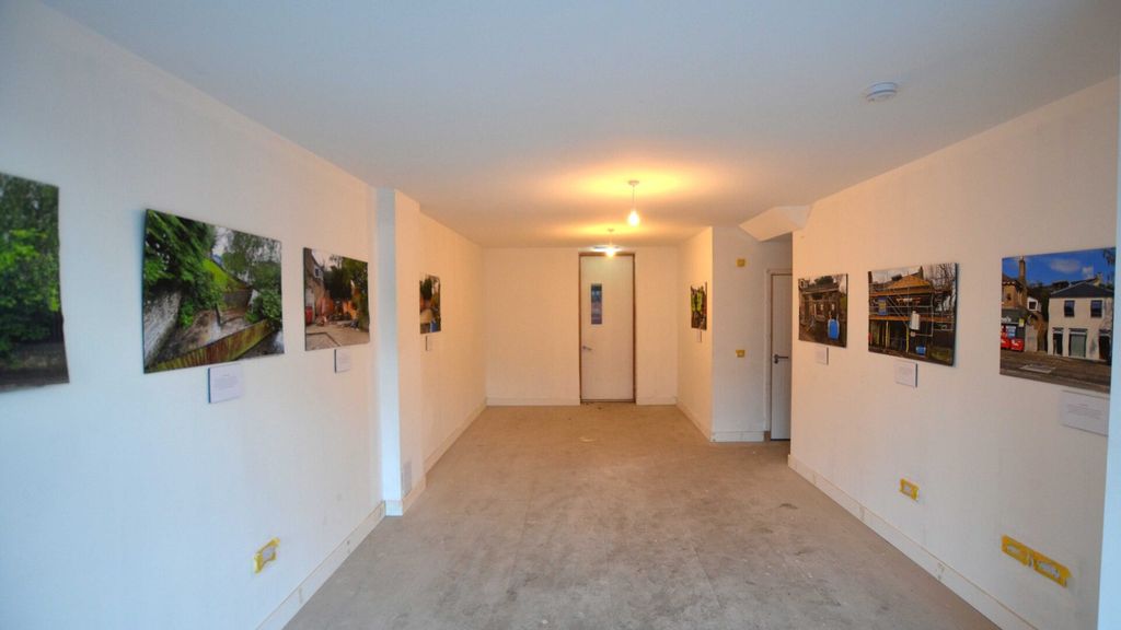 Property photo 3 of 8 Allied-Surveyors-Scotland-130A Slateford Road-Reta