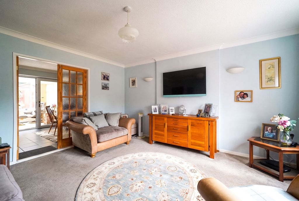 Property photo 3 of 18