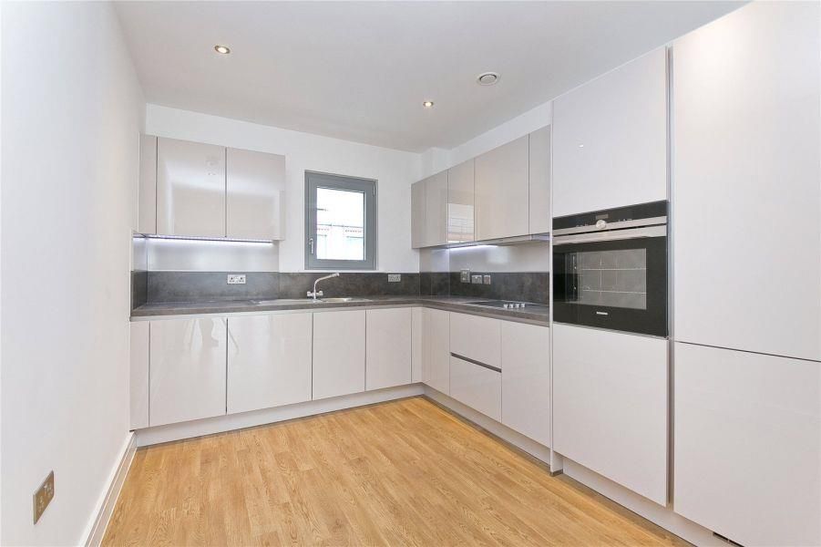 Property photo 3 of 10 Hkr160068_04.Jpg