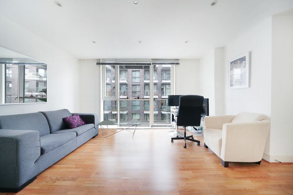 Property photo 1 of 11