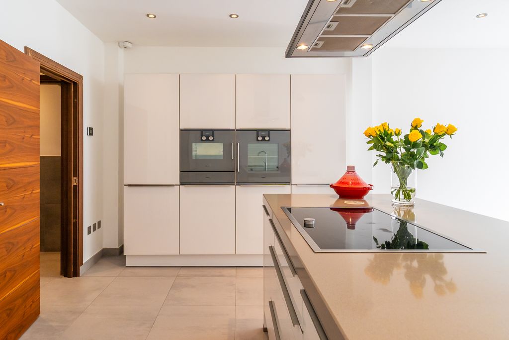 Property photo 3 of 22 Ndb04971-Edit