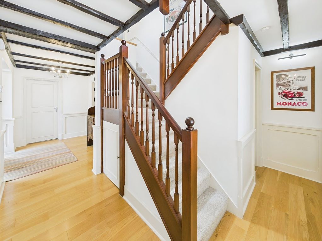 Property photo 3 of 21