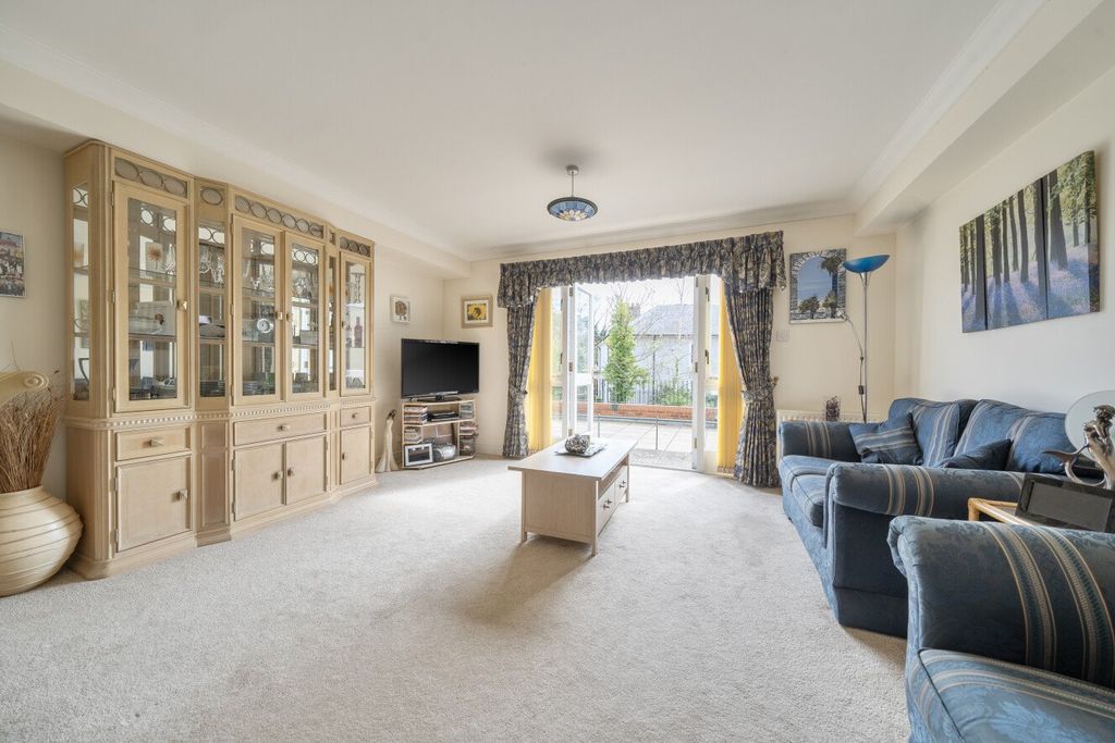 Property photo 2 of 24 Picture No. 10