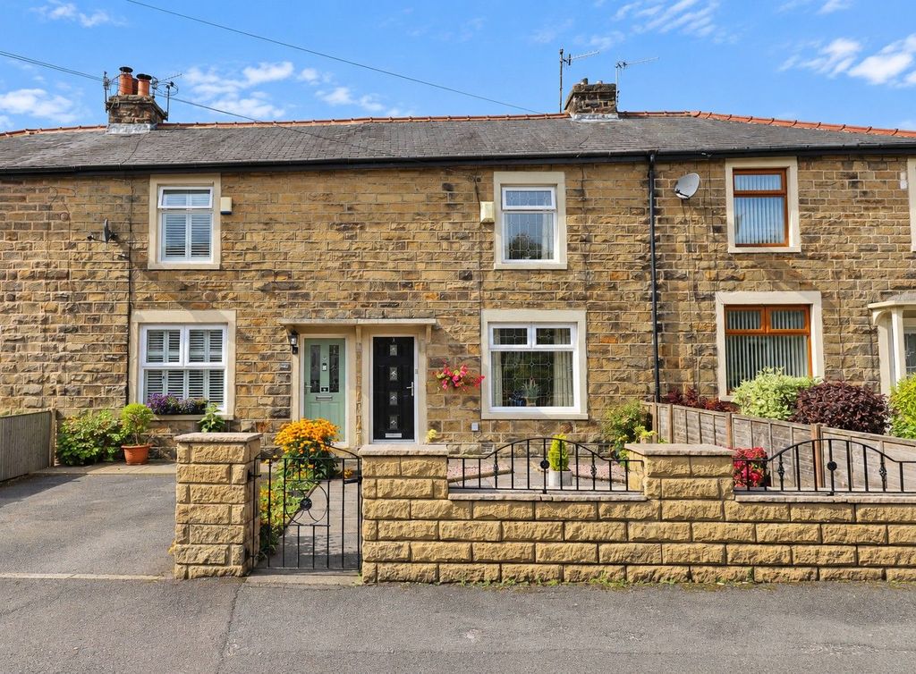 Property photo 2 of 24