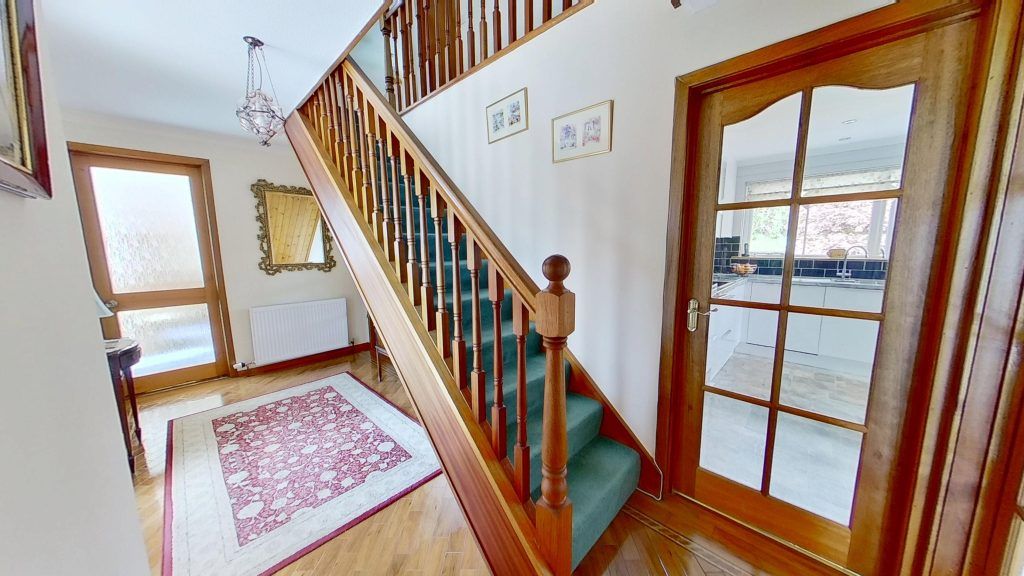 Property photo 2 of 39