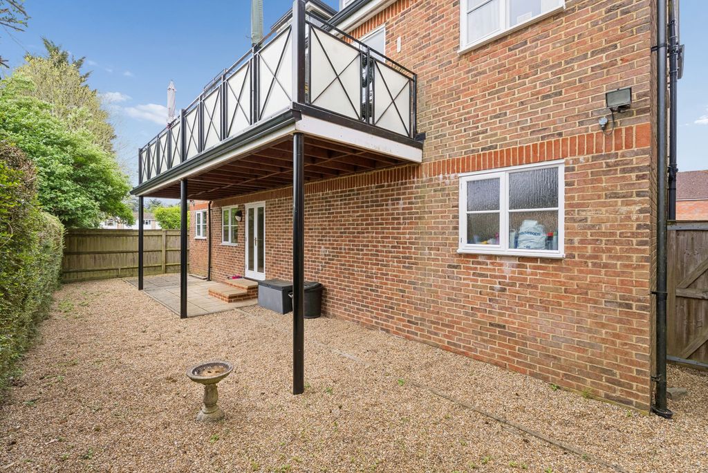 Property photo 2 of 15