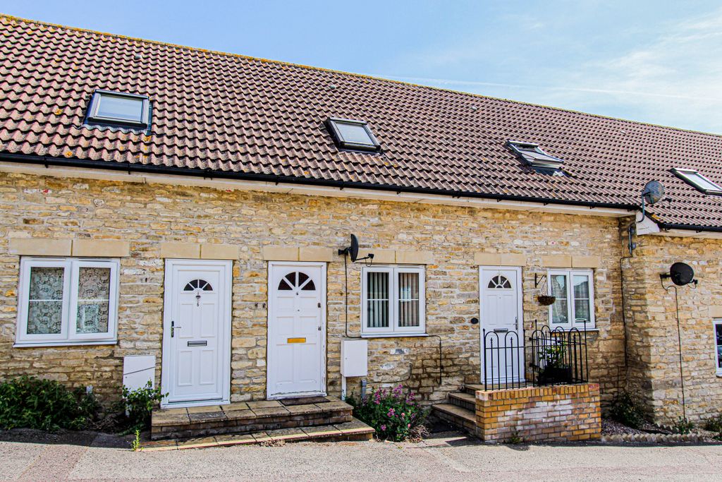 Property photo 1 of 6 Front